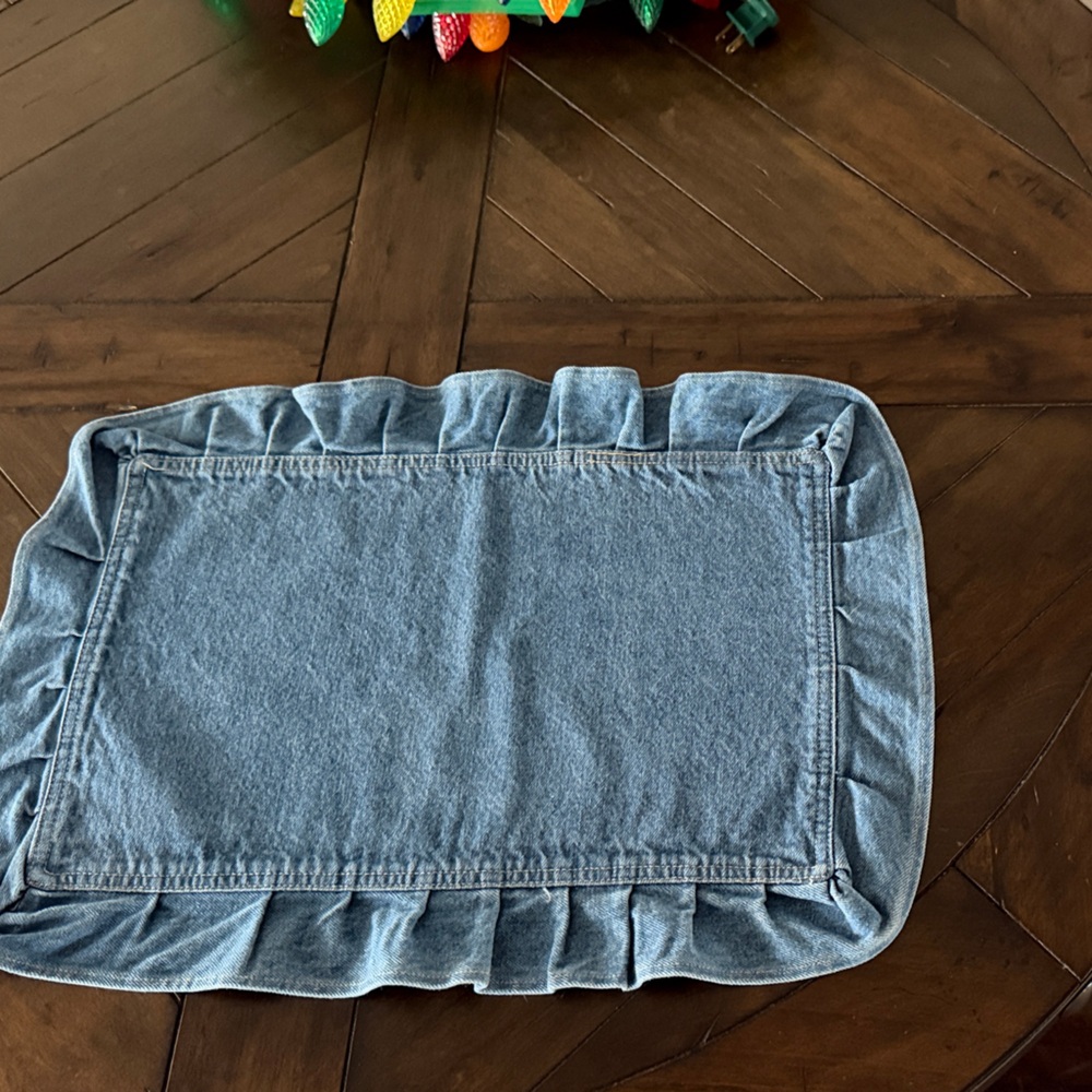 Blue Ruffled Denim Placemats